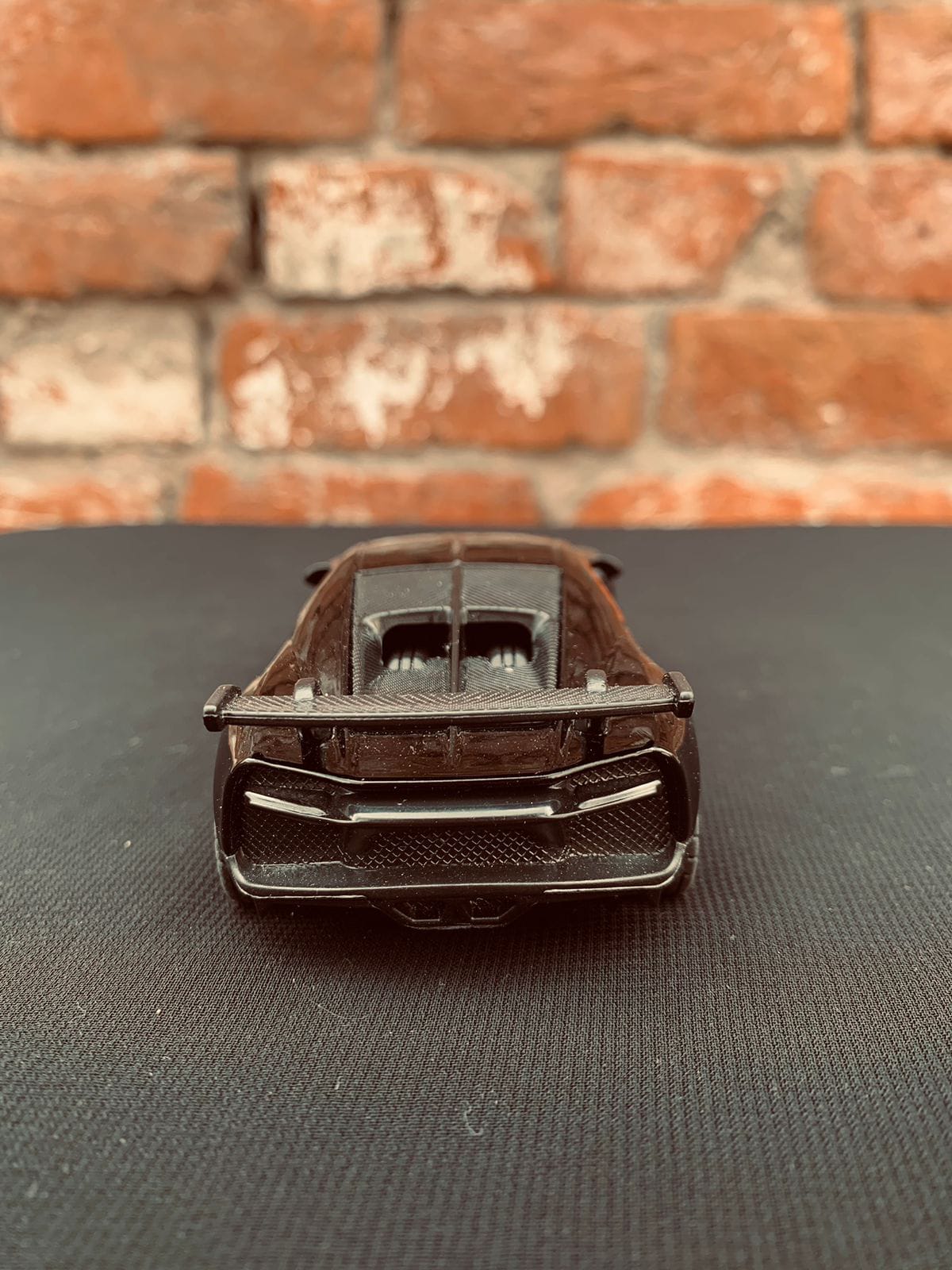 Bugatti Chiron-Diecast Car